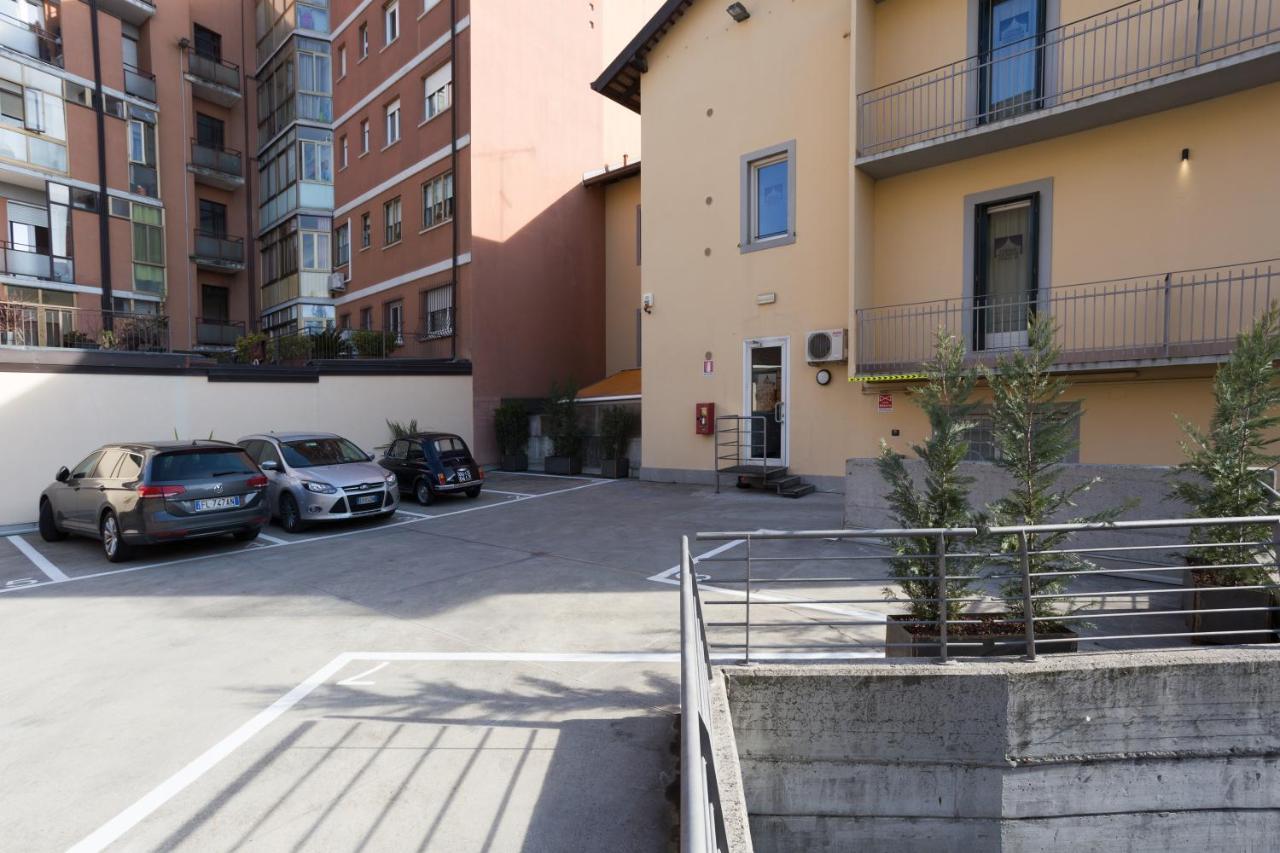 Albergo Residenza Al Teatro Udine Exterior foto